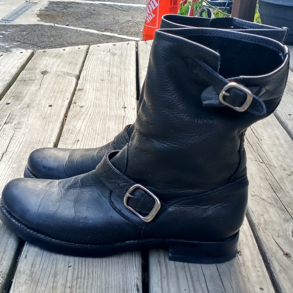 Frye Veronica Short Women's Sz 11 Barely worn